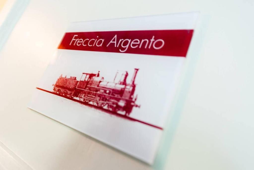 A Due Passi Dal Treno Apartment ปิซา ภายนอก รูปภาพ